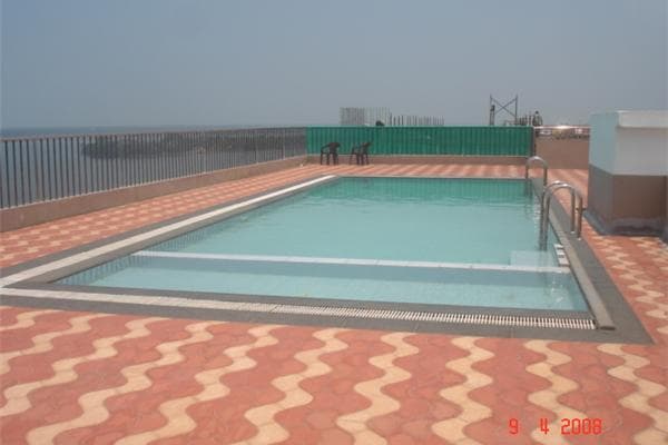 Exterior View 3