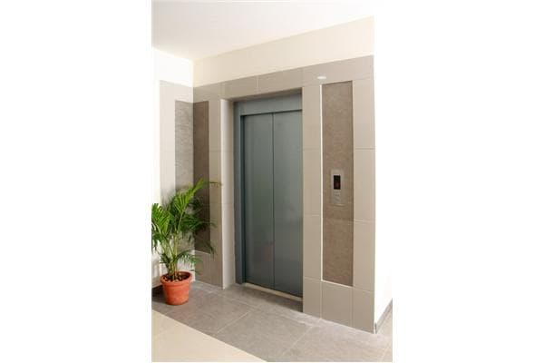 Interior View 9
