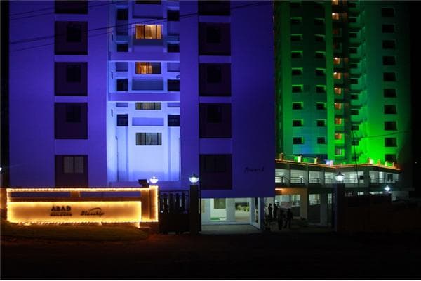 Exterior View 7