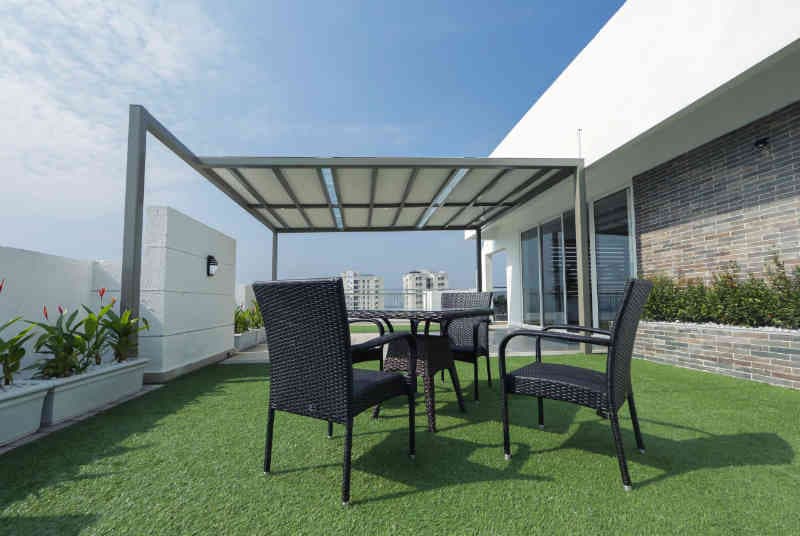 Exterior View 8