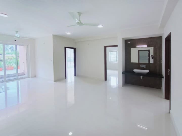 Interior View 5