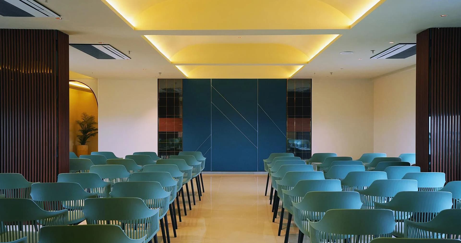 Interior View 9